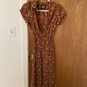Brown Reformation ditsy floral midi dress 🥀